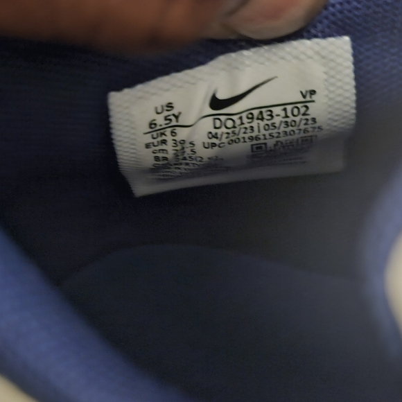 New Nike Giannis Immortality 2 Kids Basketball Size 6.5 C7 - Picture 6 of 6